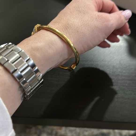 🔥 LIKE NEW BRACELET 🔥 - Picture 4 of 5